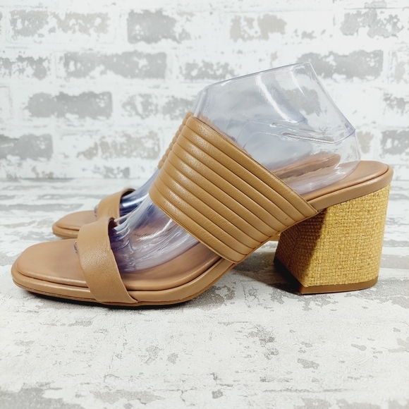 New Caslon Lamia-Lea Block Heel Tan Beige Leather Sandals Slides A824 - Picture 1 of 13